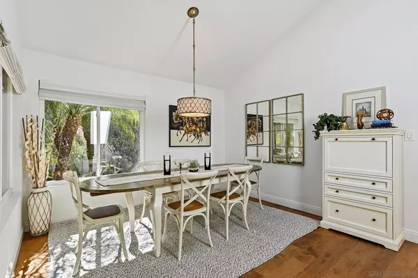 Carlsbad, CA 92009,2944 SOMBROSA ST