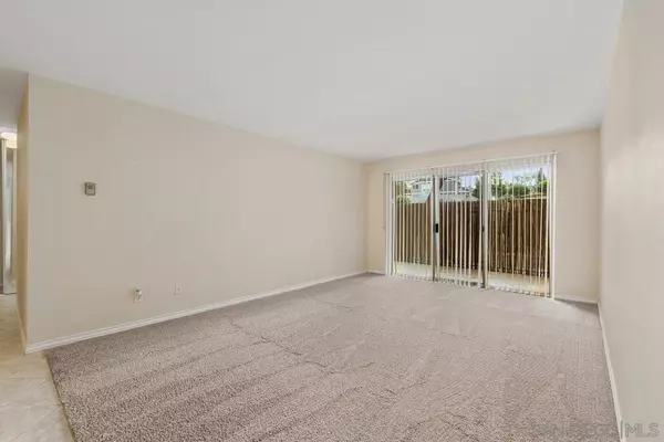 Carlsbad, CA 92008,2382 Hosp Way #142