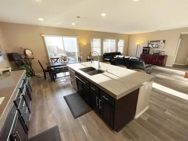 Chula Vista, CA 91913,1412 Blairwood Ave