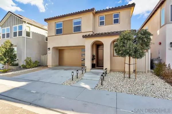 Santee, CA 92071,8751 Scrub Oak St