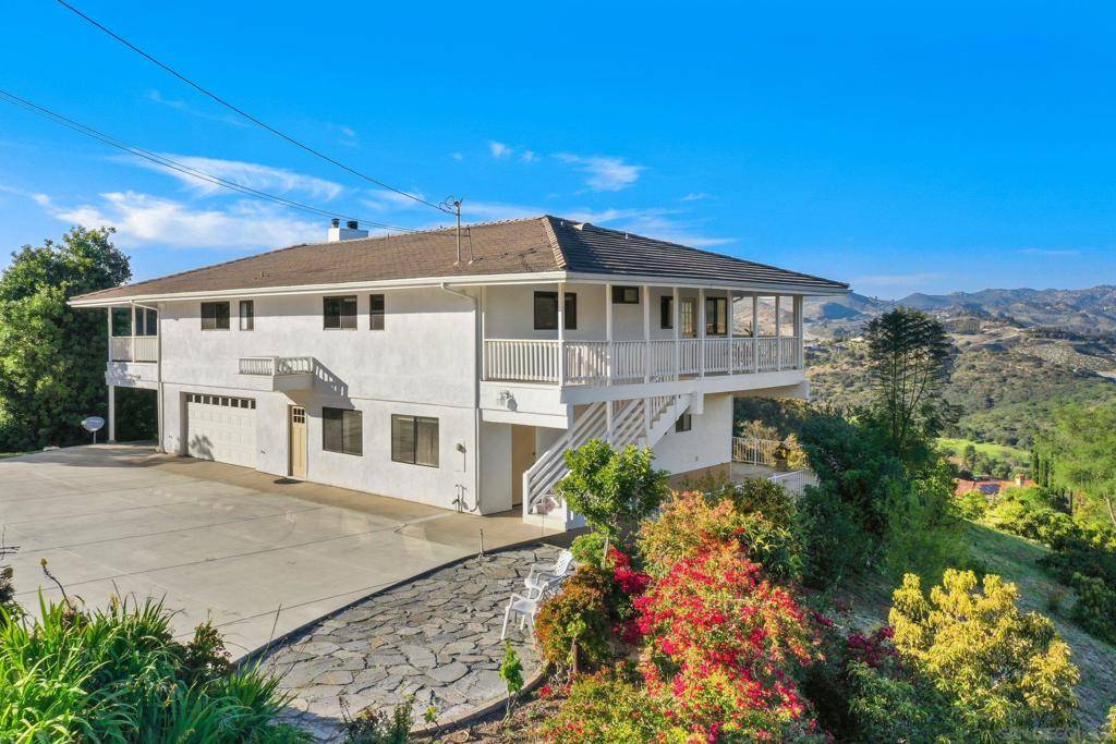 Fallbrook, CA 92028,2160 Puerto Del Mundo
