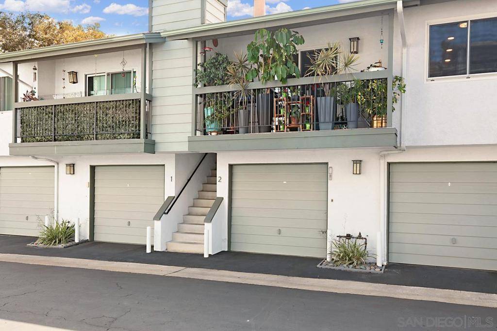 San Diego, CA 92103,2955 Columbia St #2