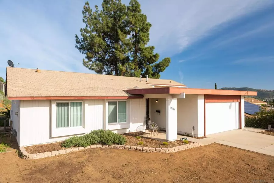10349 Amada Pl, Santee, CA 92071