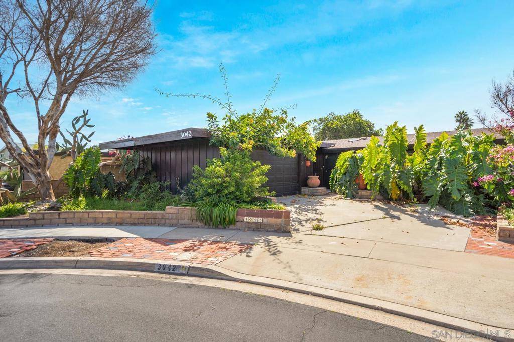 3042 Masters Pl, San Diego, CA 92123
