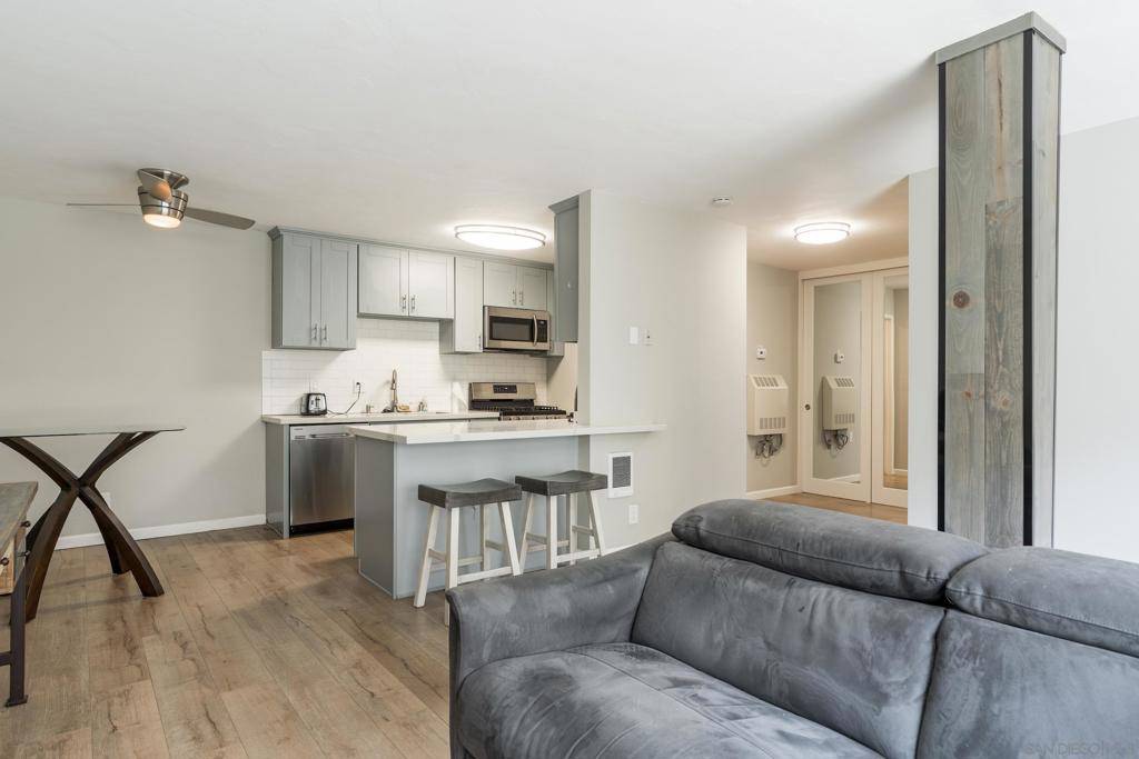 13754 Mango Dr #115, Del Mar, CA 92014