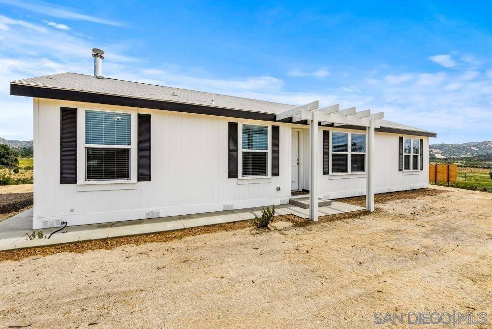 1418 Campo Truck Trl, Campo, CA 91906