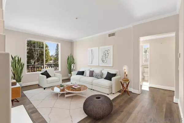 San Diego, CA 92130,12370 Carmel Country Rd #205