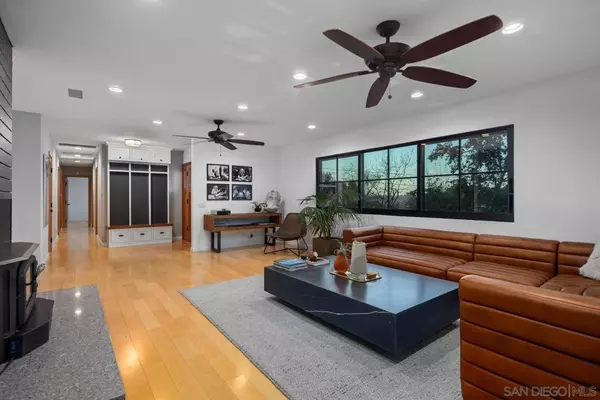 La Mesa, CA 91941,9803 Grosalia Ave