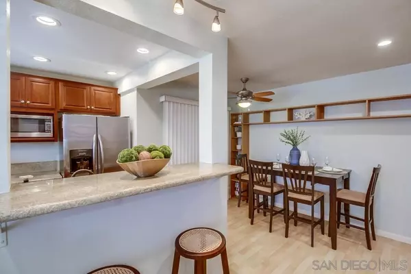 San Diego, CA 92109,1037 Chalcedony St. #4