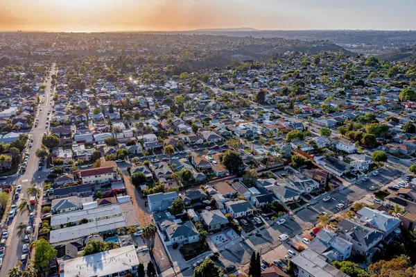 San Diego, CA 92115,4628 4630 51