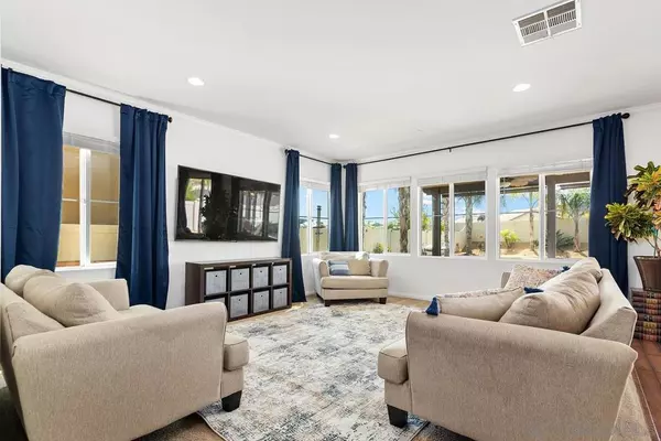 Murrieta, CA 92563,37177 Whispering Hills Drive