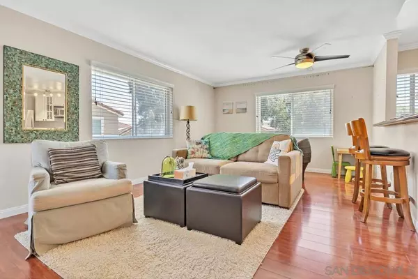 San Diego, CA 92122,7425 Charmant Dr #2706