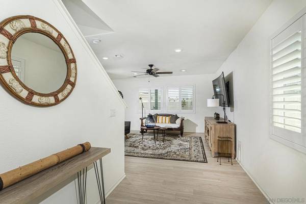 San Jacinto, CA 92582,827 Pine Ave