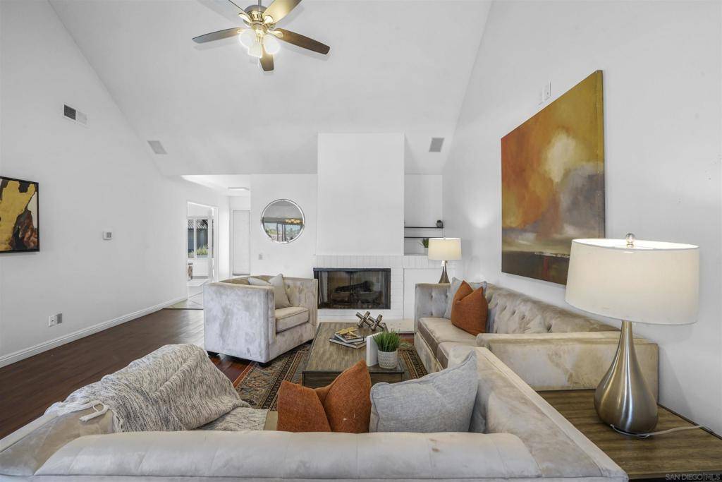14787 Caminito Orense Oeste, San Diego, CA 92129
