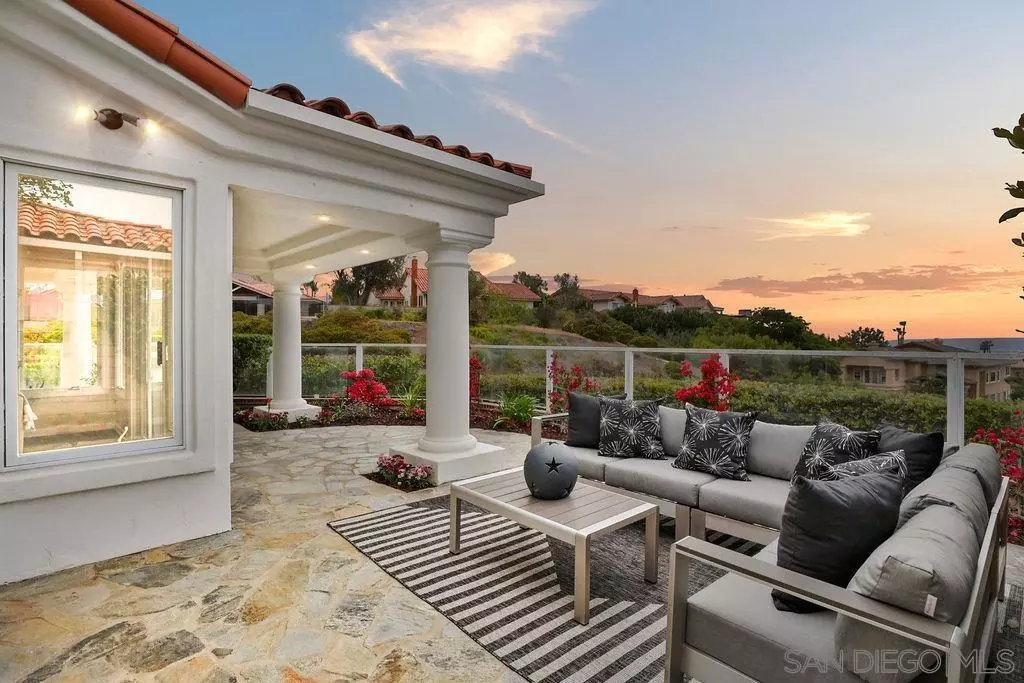 La Jolla, CA 92037,1417 Caminito Faro