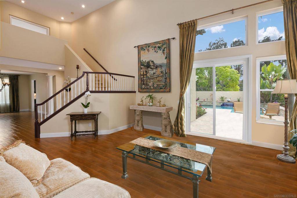San Diego, CA 92130,4953 Sandshore Court