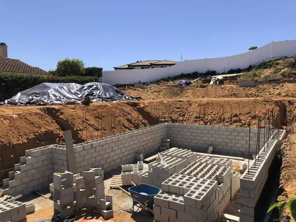 Carlsbad, CA 92008,4615 Telescope Ave