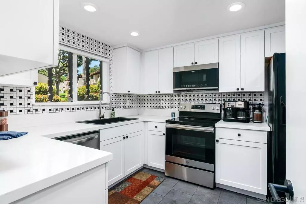 San Diego, CA 92128,17043 Bernardo Center Dr #A