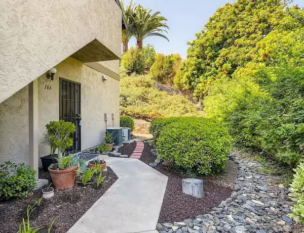 La Mesa, CA 91941,3665 AVOCADO VILLAGE COURT #166
