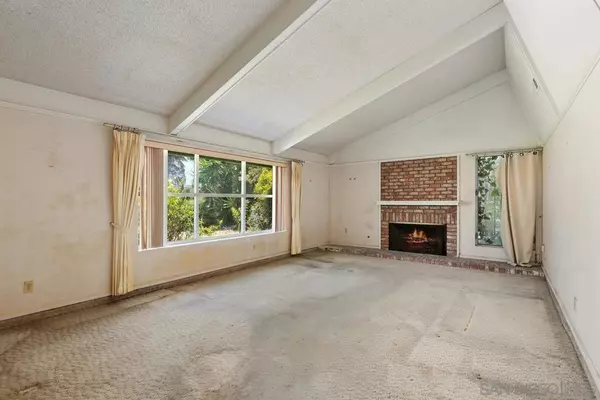 La Jolla, CA 92037,8559 Prestwick Dr