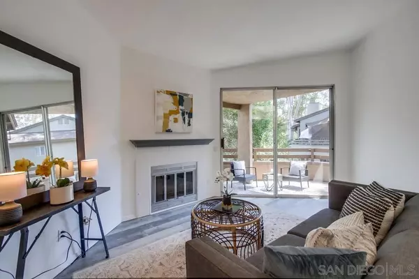 Santee, CA 92071,7390 Mission Trails Dr #94