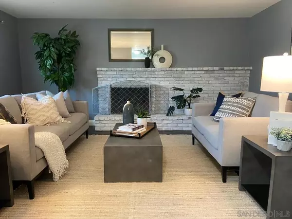 Carlsbad, CA 92008,3995 Alder Ave