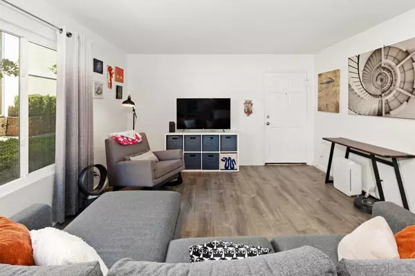 San Diego, CA 91942,4800 Williamsburg Ln #140