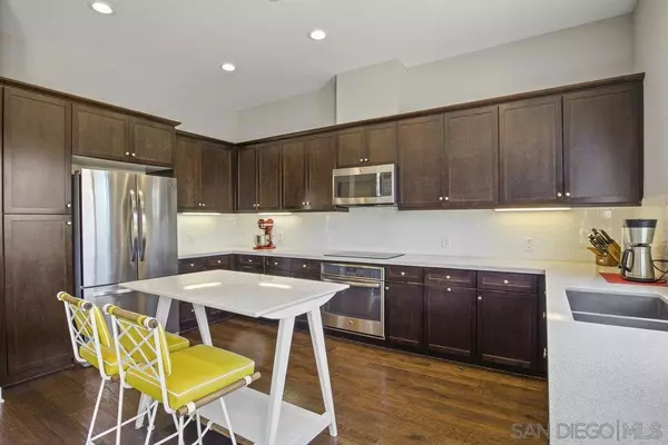 Santa Ana, CA 92701,610 E 5th Street