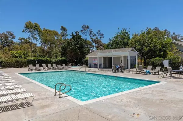 Carlsbad, CA 92010,2857 Nantucket Ln