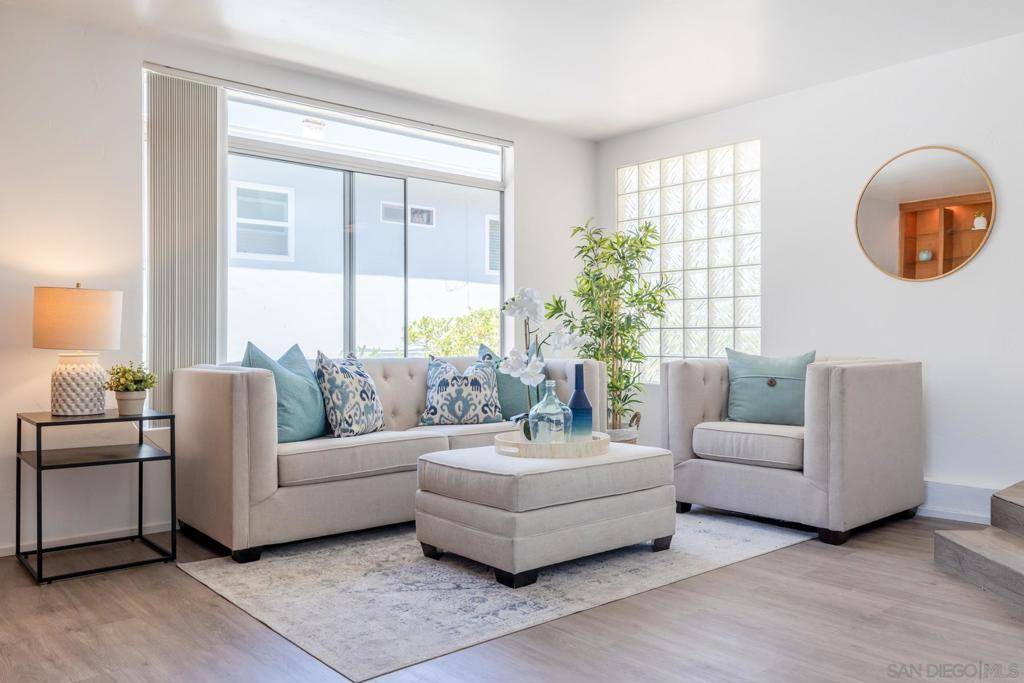 4051 Fanuel St #10, San Diego, CA 92109