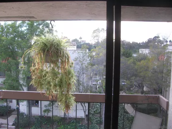 National City, CA 91950,1925 Via Las Palmas #42