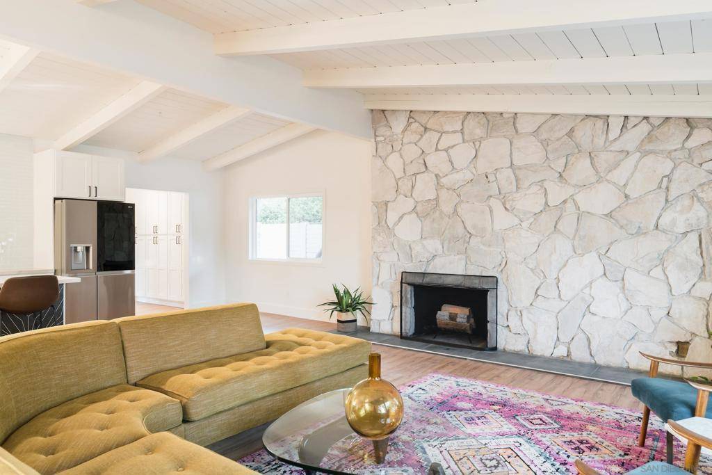 932 W Ranch Rd, San Marcos, CA 92078