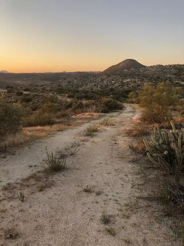 Aguanga, CA 92536,0 Fresz