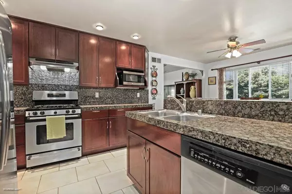 674 Dorothy Street, El Cajon, CA 92019