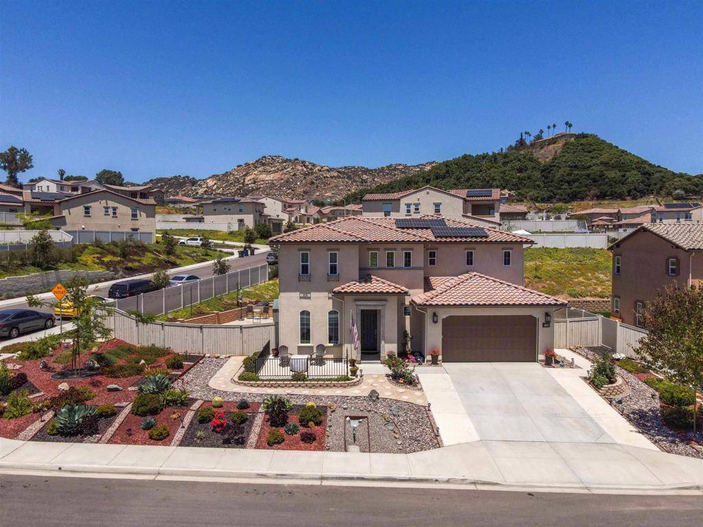 1172 Witherby Ln, Escondido, CA 92026