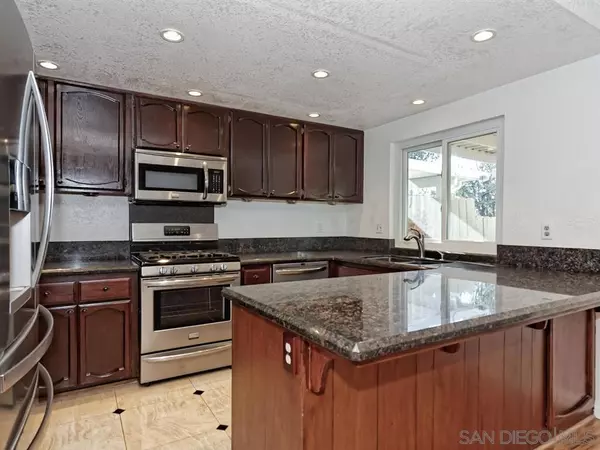 CA 92020,2471 Nielsen St