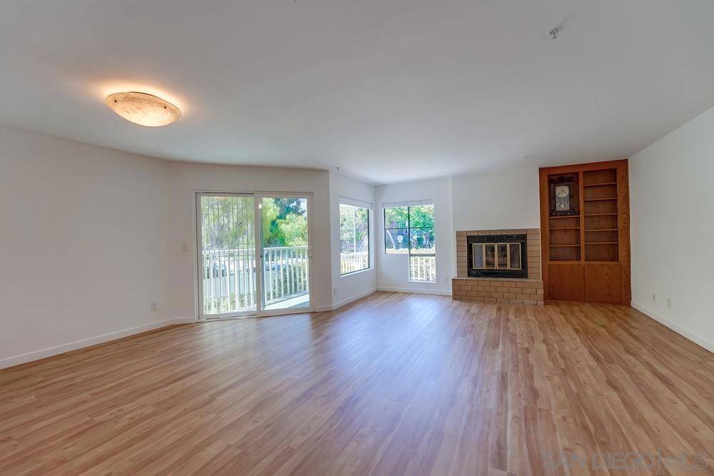 San Diego, CA 92103,4055 Eagle Street #102