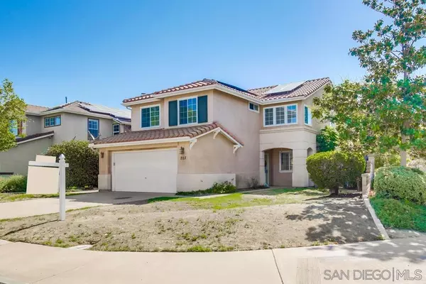 203 Silvercreek Dr, Santee, CA 92071