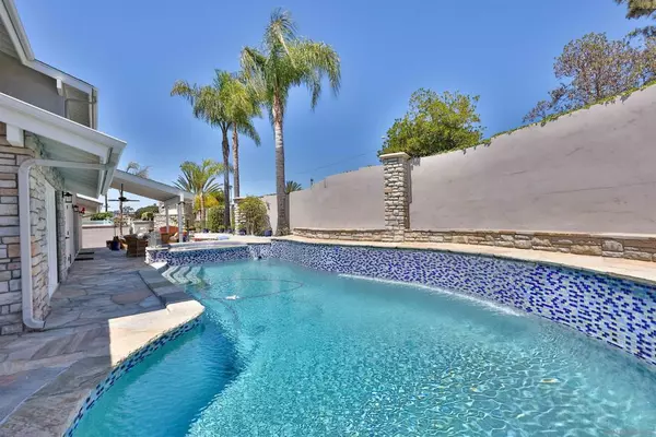 San Diego, CA 92110,2581 Tokalon