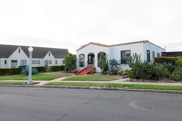 San Diego, CA 92116,4349 Argos Dr