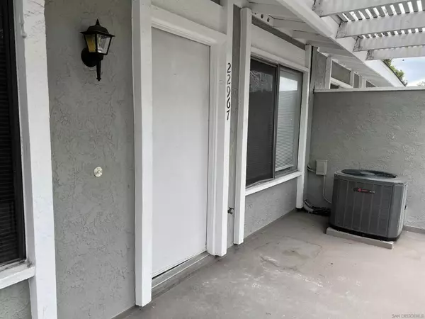 Mission Viejo, CA 92691,22967 S Via Cereza #4A