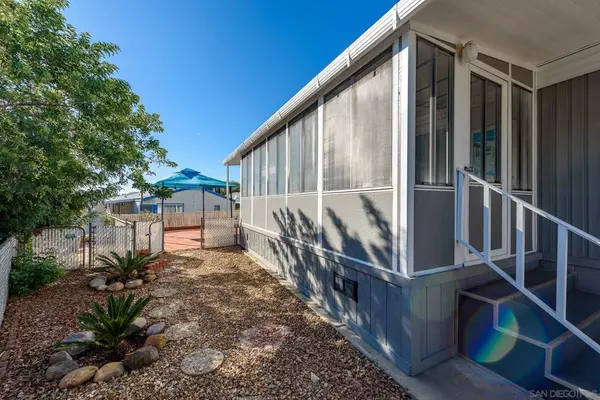 450 E Bradley Ave #SPC 108, El Cajon, CA 92021