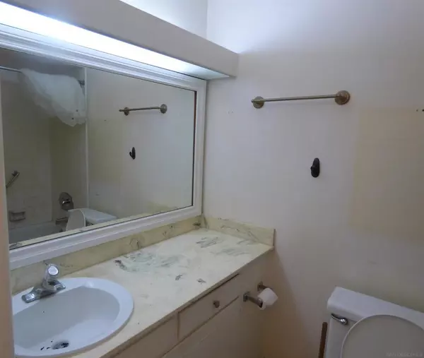 La Jolla, CA 92037,6333 La Jolla Blvd. #263