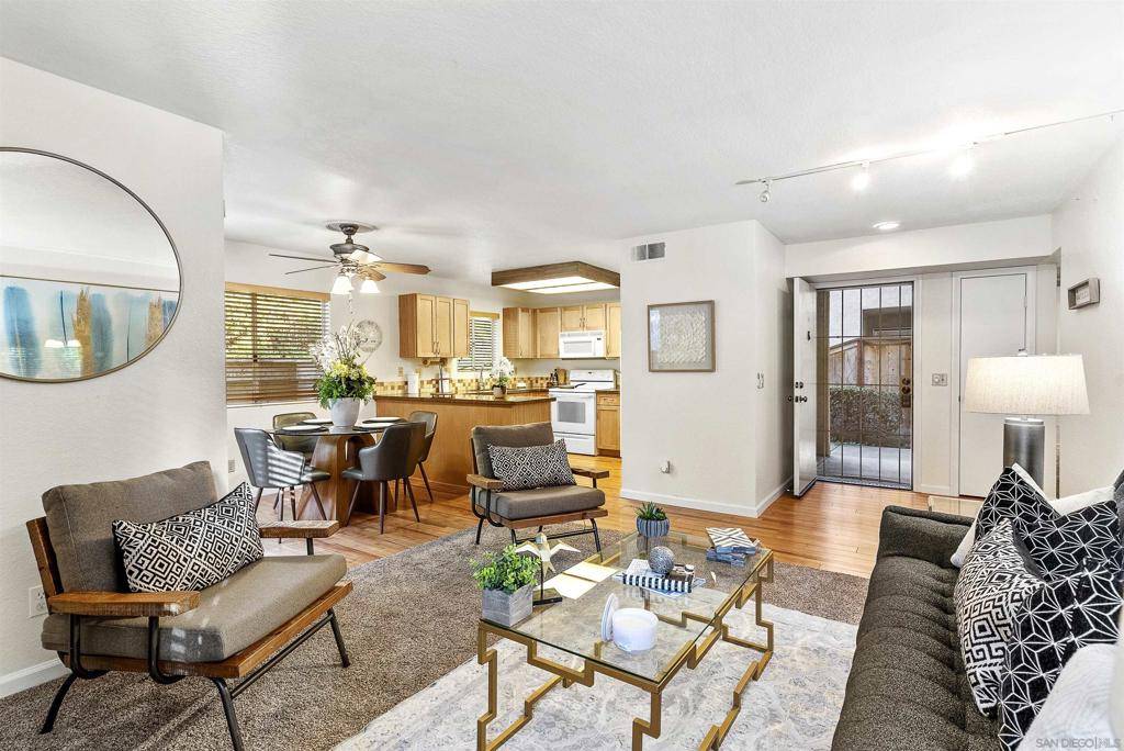 11267 Avenida De Los Lobos #E, San Diego, CA 92127