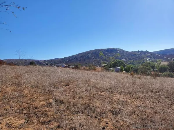 2184 Lapis Ln, Ramona, CA 92065
