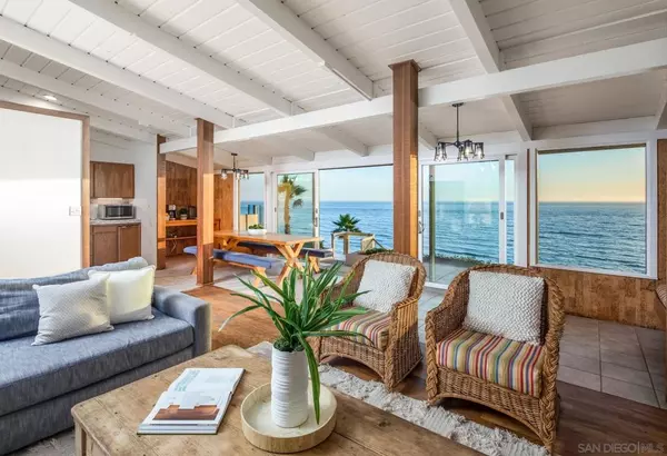 Encinitas, CA 92024,1042 Neptune Ave