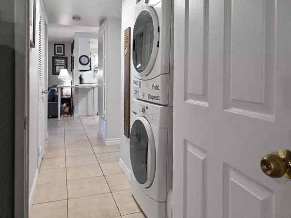San Diego, CA 92154,3042 Iris Ave #105