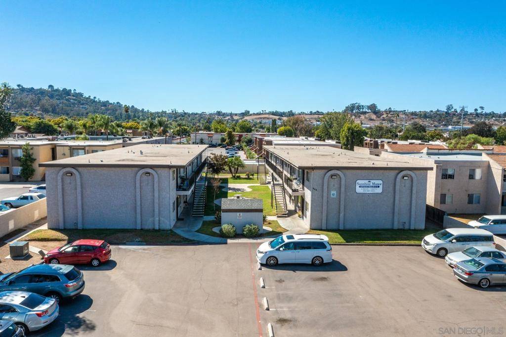 El Cajon, CA 92020,948 S Sunshine Ave.