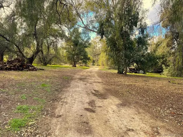 Ramona, CA 92065,1605 Orange Ave