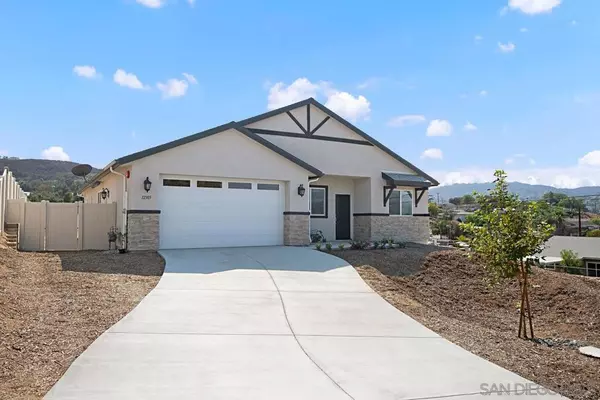 12305 Single Oak Court, Lakeside, CA 92040